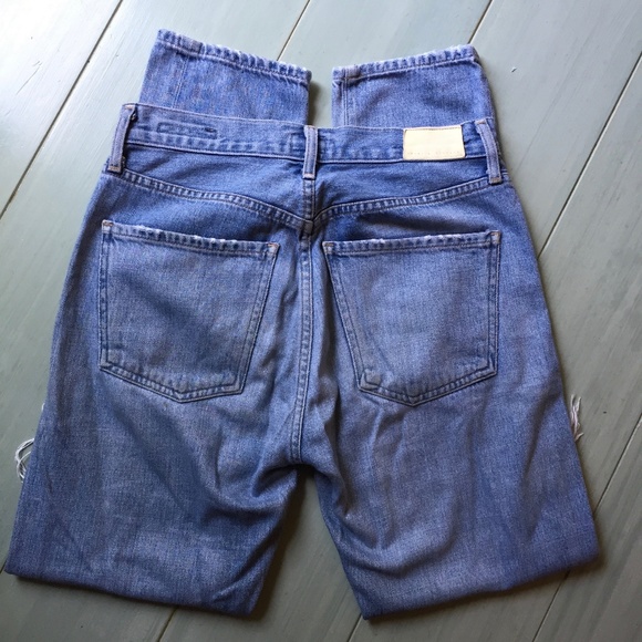 Citizens of Humanity Liya High Rise Jeans in Torn - Picture 4 of 7